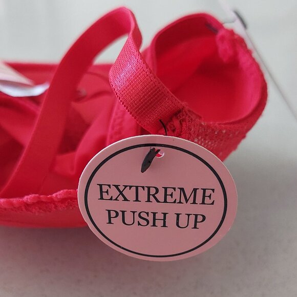 Jezebel Extreme Push-Up Red Lace Bra Size 38C - Picture 9 of 11
